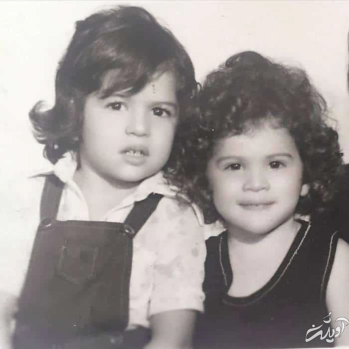 ویشکا آسایش و خواهرش